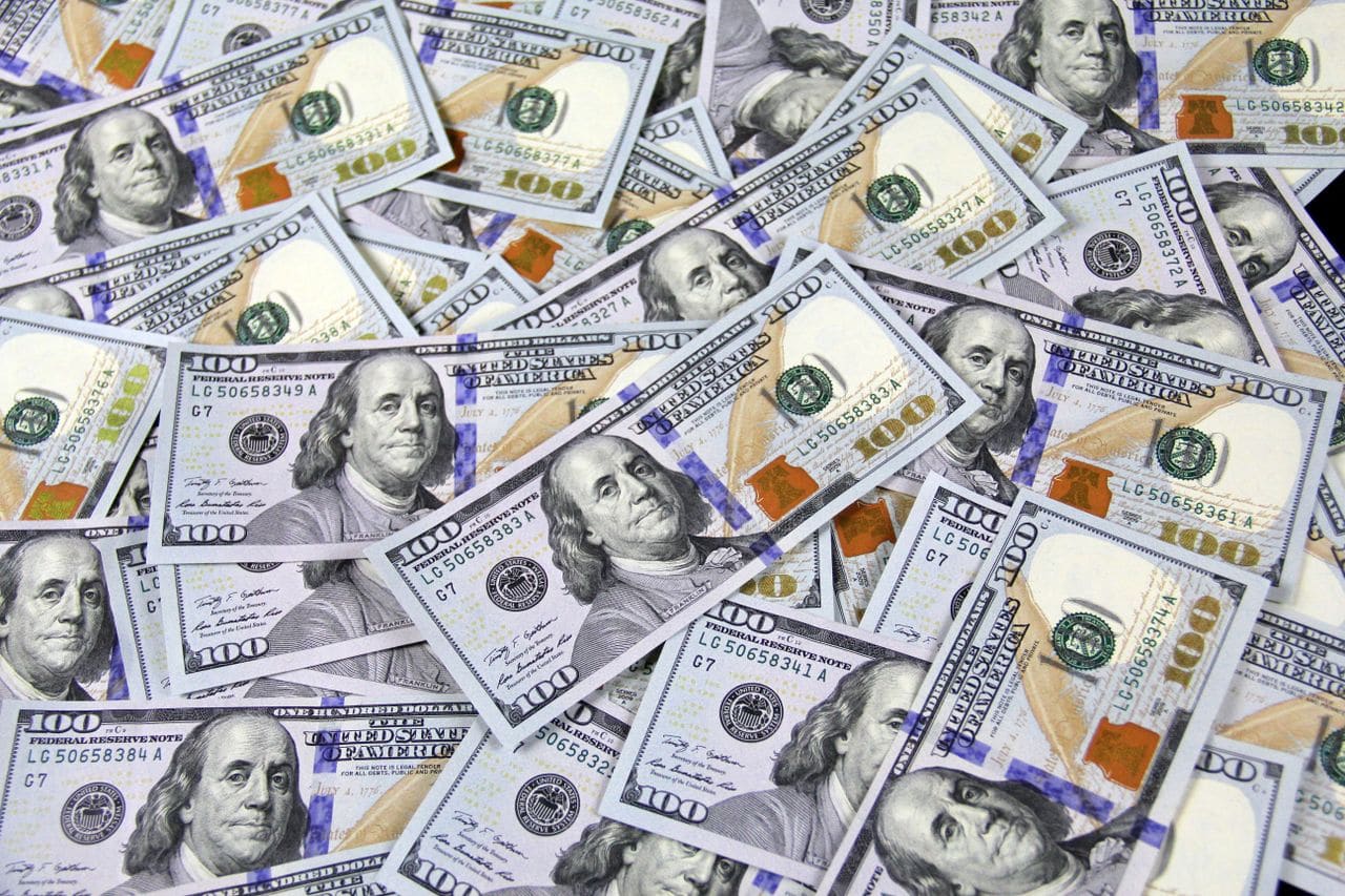 أسعار النفط تواصل الصعود وسط توقعات بتحسن الطلب العالمي